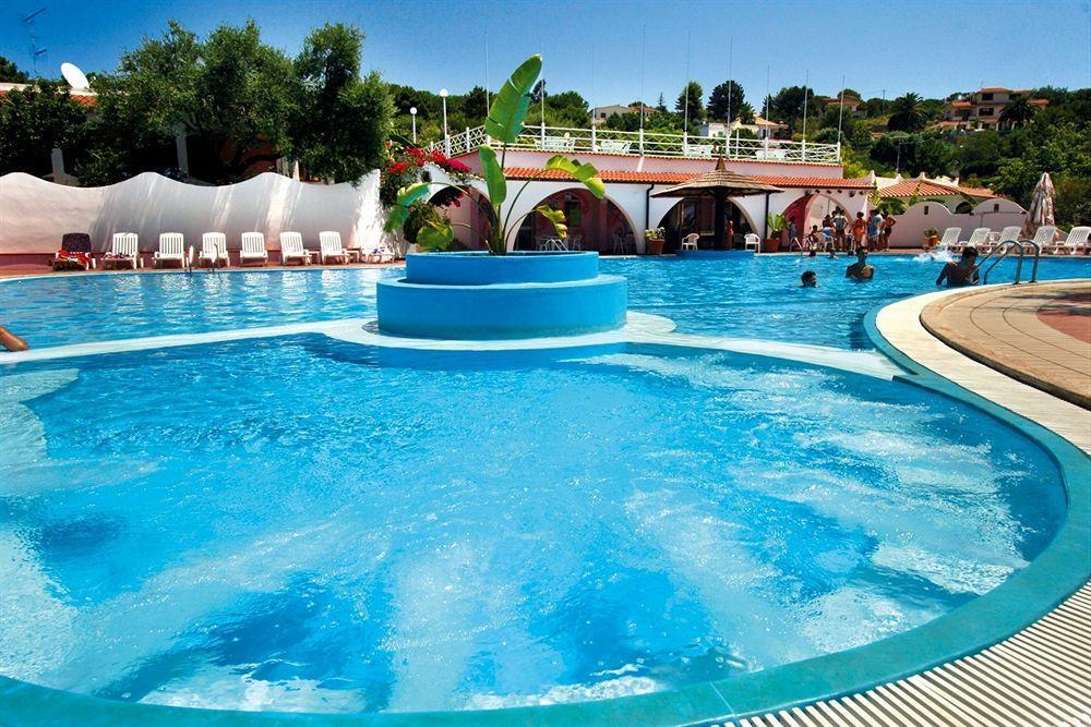 Residence Villaggio Smedile Capo Vaticano Buitenkant foto