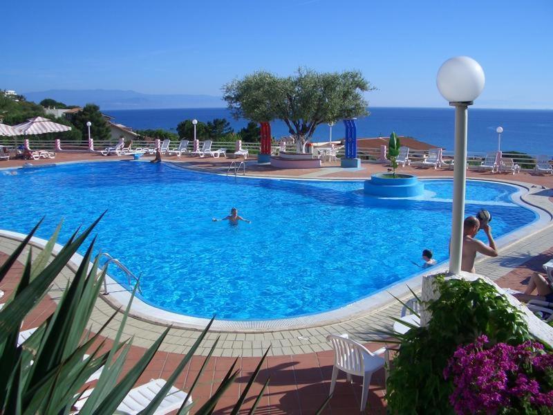 Residence Villaggio Smedile Capo Vaticano Buitenkant foto